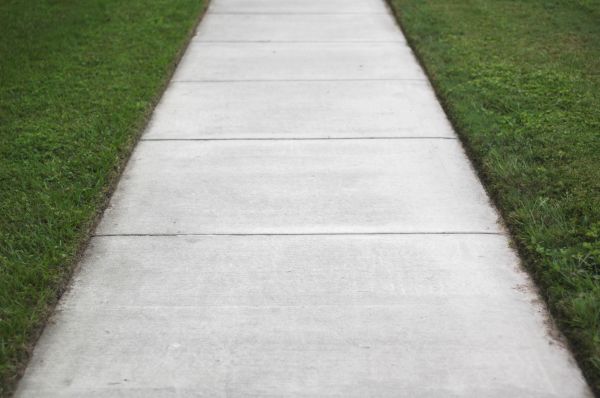 Cost of Concrete Walkway Replacement in Cocoa